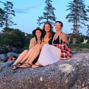 Meet your Posher, Myhila